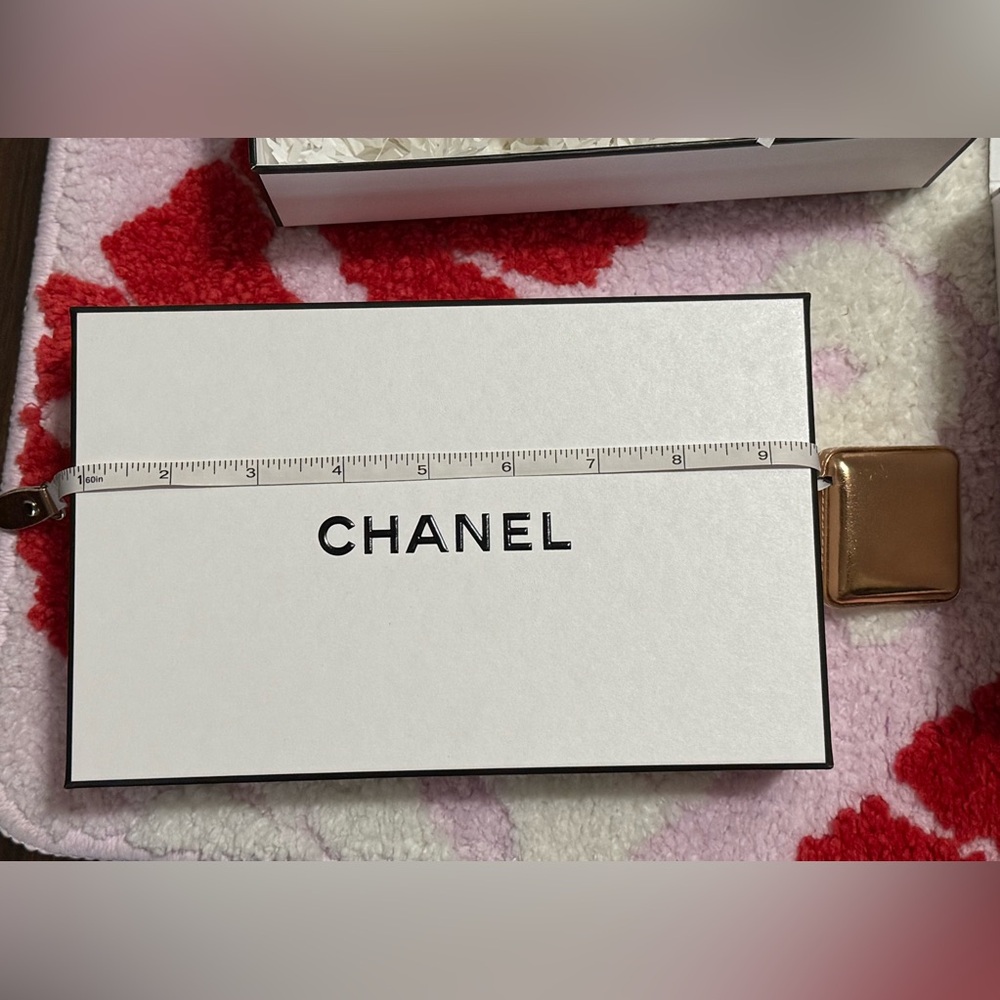🔥CHANEL small empty 📦 📦 - Picture 2 of 3